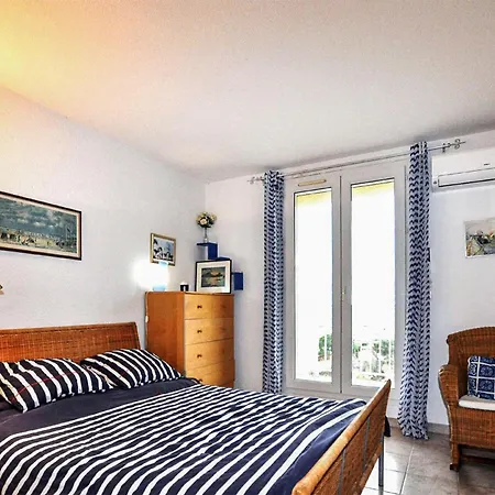 Stunning In Pierre La * Saint-Pierre-la-Mer (Aude)