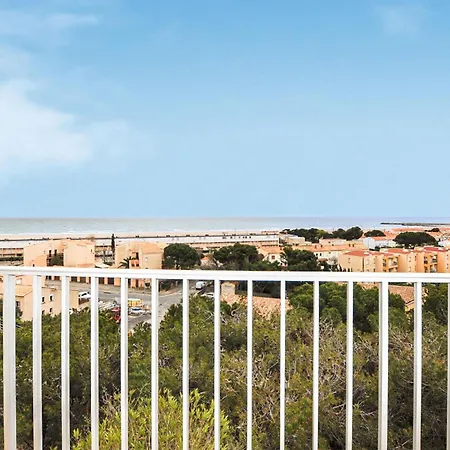 Holiday home Stunning In Pierre La *