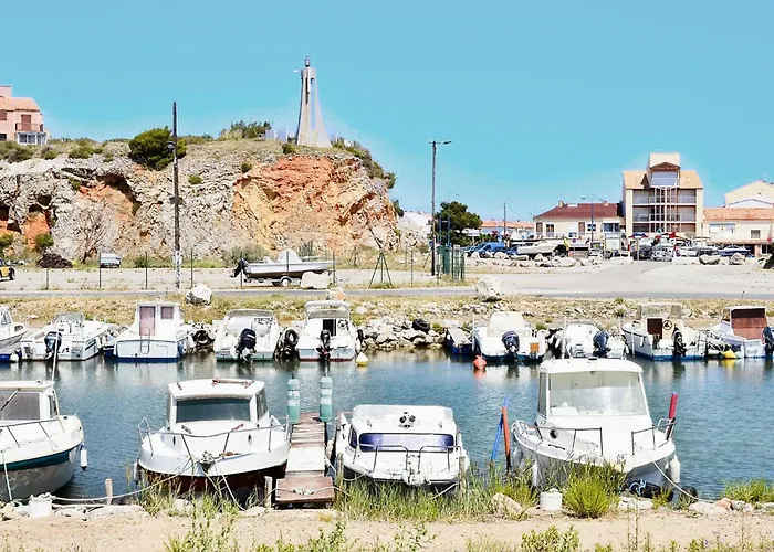 Stunning In Pierre La Vakantiehuis Saint-Pierre-la-Mer (Aude)